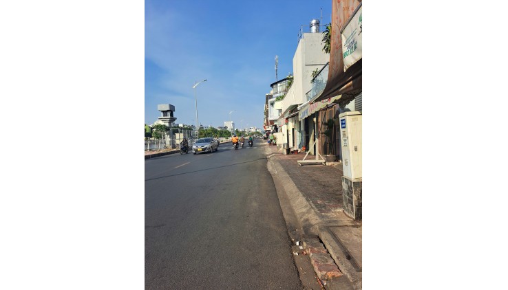 QUẬN 8, BÁN NHÀ MẶT TIỀN KINH DOANH VỪA Ở VỪA CHO THUÊ, SÁT Q5, CHỈ 6.5 TỶ.